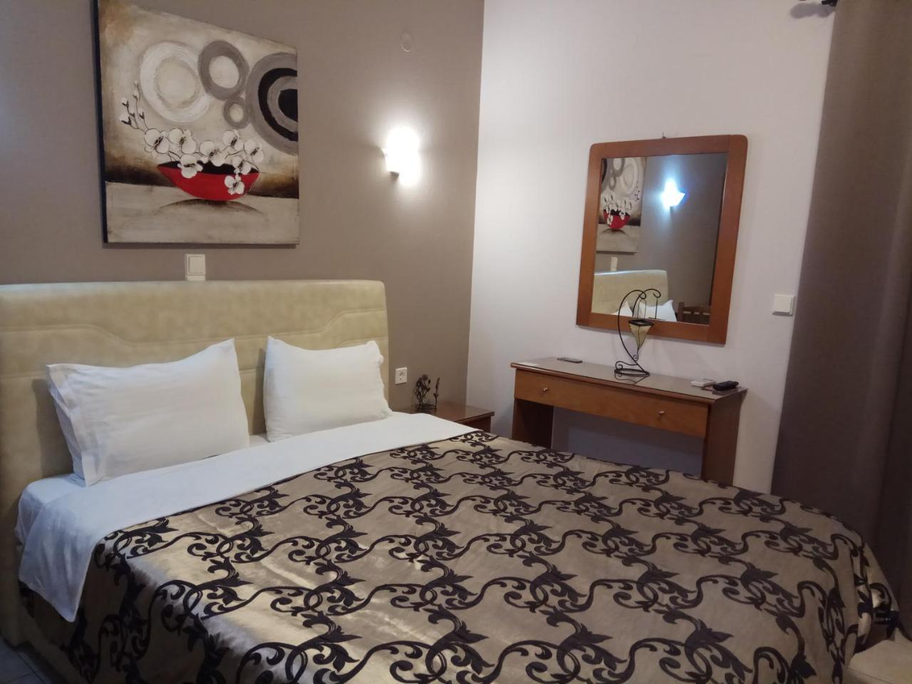 Zisis Garden Studios Янина Екстериор снимка